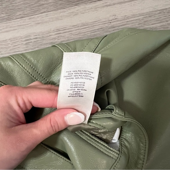 Aritzia, Wilfred, Bitter‎ Sage Melina Pant, Faux Leather, Green | Women’s 6 - Picture 5 of 10